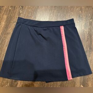 Adorable like new Simply Southern navy skort with pink trim.  Medium.